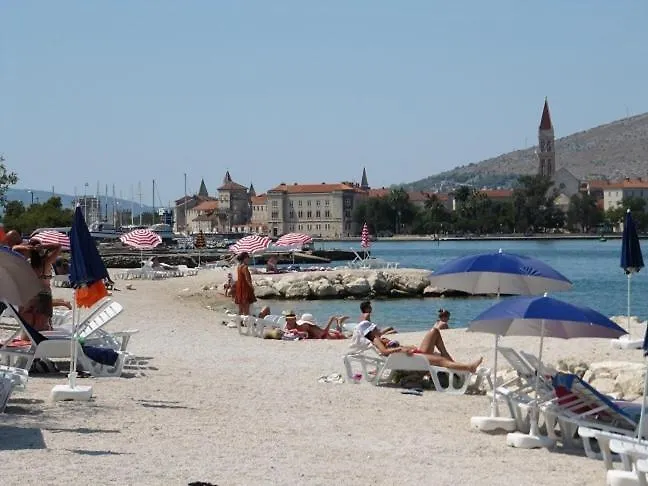 Apartments Belas Trogir